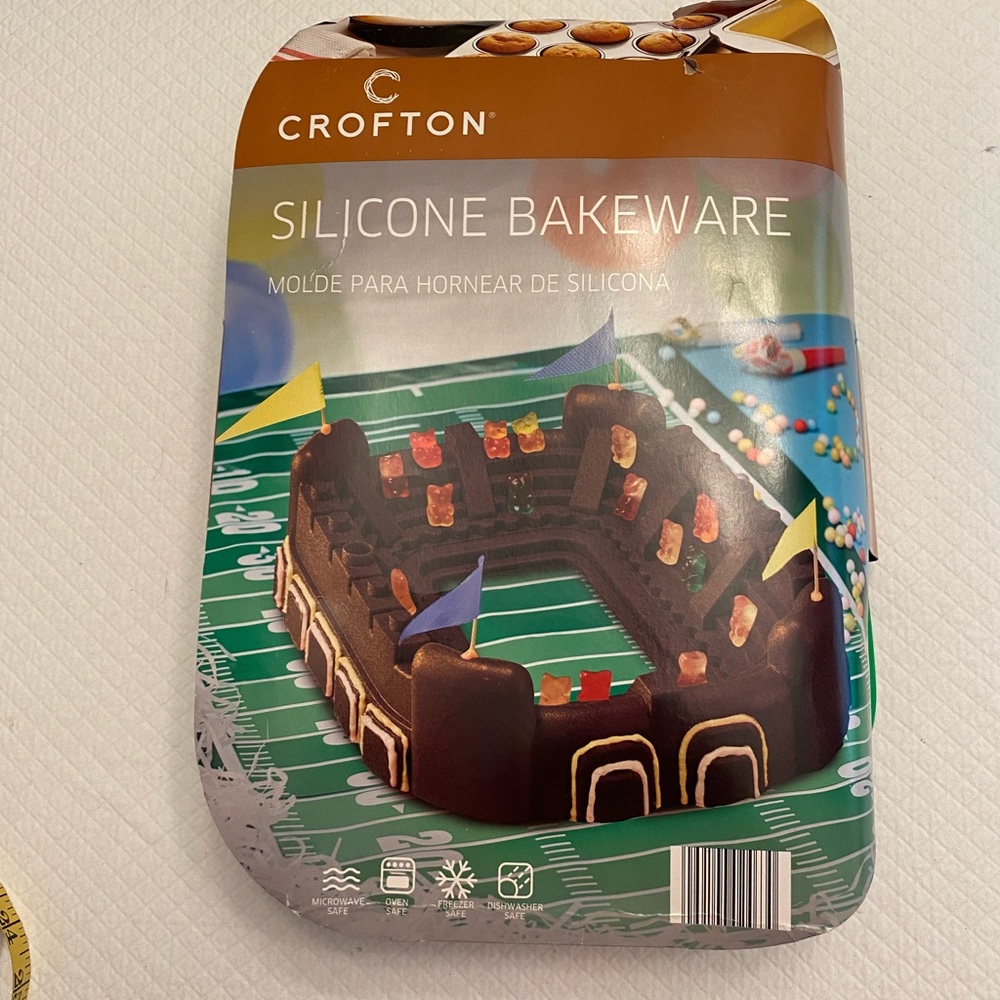 🏈⚽️ Football Stadium Cake Mold ⚽️🏈